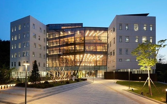 서울대 해동첨단공학관 추락방지망